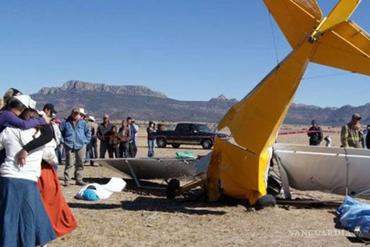 Mueren menonita y estadunidense al caer su avioneta en Chihuahua