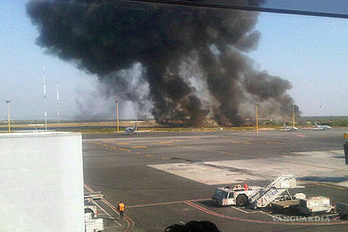 Estalla avión militar en Aeropuerto de Monterrey, habrían hasta siete muertos