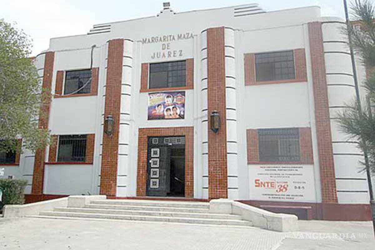 Felices 50: la Secundaria Técnica Margarita Maza de Juárez de Saltillo está de ‘manteles largos’