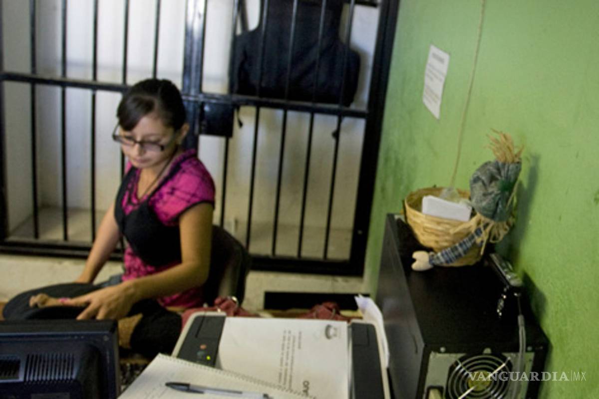 Marisol Valles, joven de 20 años, asume mando de Policía