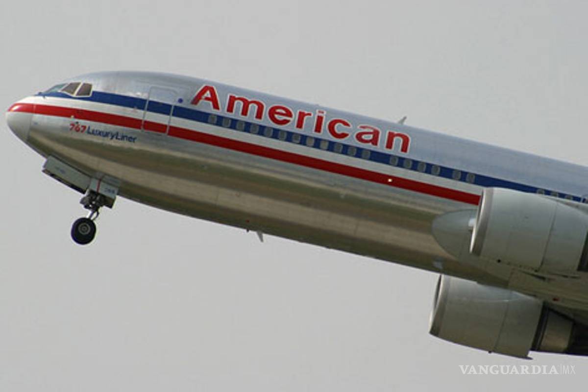 American Airlines sale de la Bolsa de Nueva York