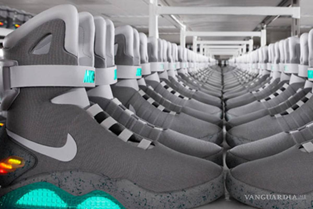 Nike pone a subasta los tenis de Marty McFly en "Volver al Futuro"