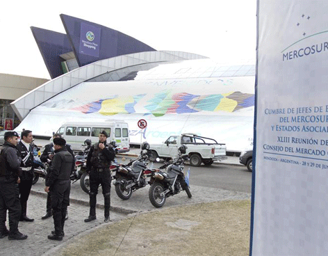 Cancilleres del Mercosur comienzan reuniones a puertas cerradas