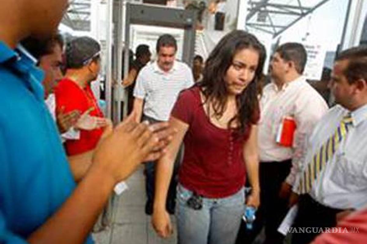 Liberan a 10 estudiantes de la Normal de Tiripetío