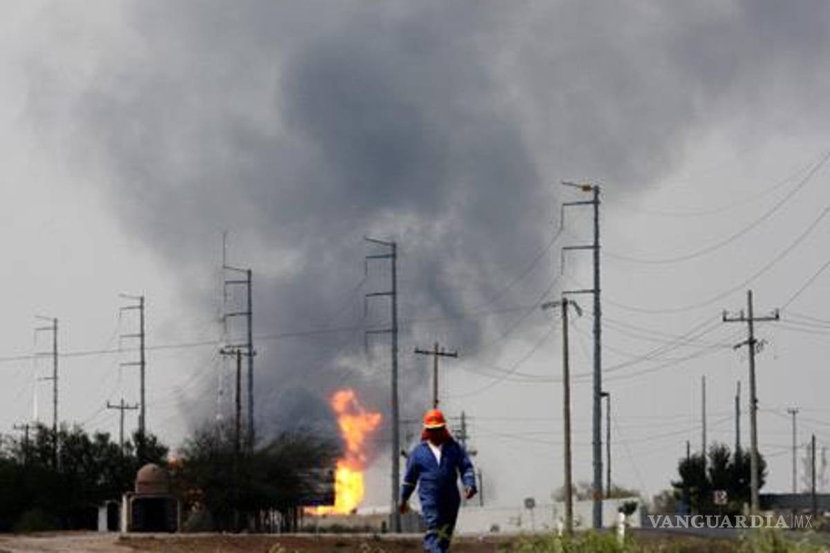 Pemex reporta 10 muertos y 40 heridos tras explosión