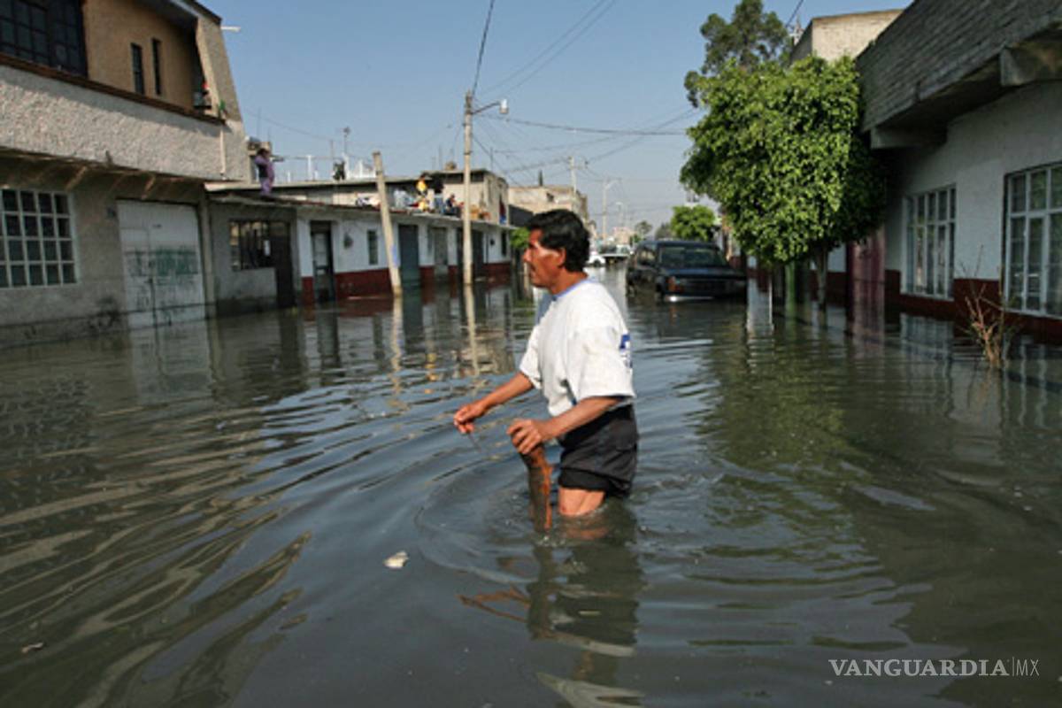 Máxima alerta en el DF después de la tromba