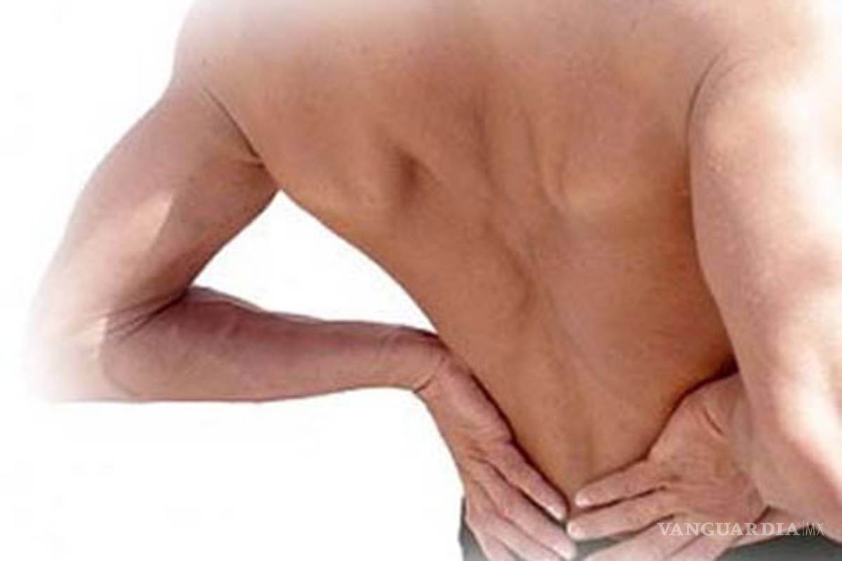 Dolor lumbar afecta la vida sexual: expertos