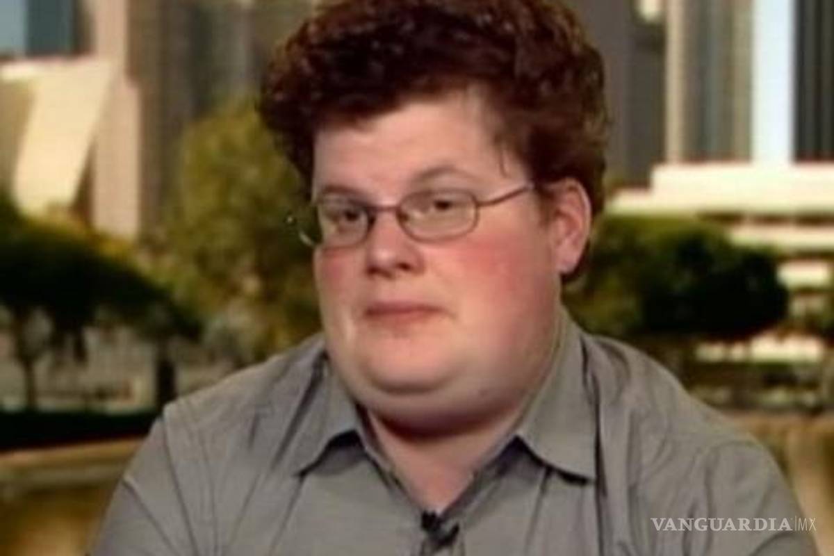 Se vuelve toda una estrella después de besar a Bar Refaeli