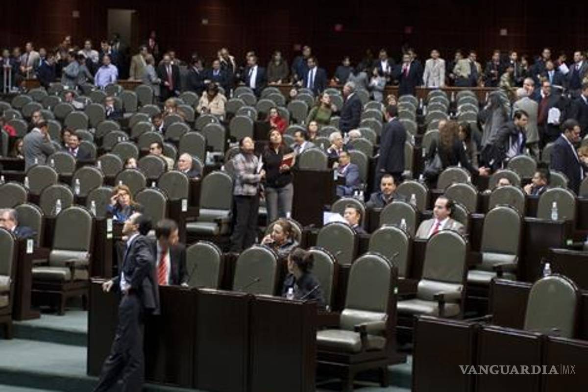 Diputados dejan pendientes reformas a ley de radio y TV