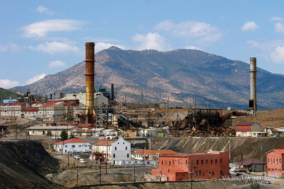 Corta la CFE la luz a 135 familias de trabajadores en huelga en Cananea, denuncian