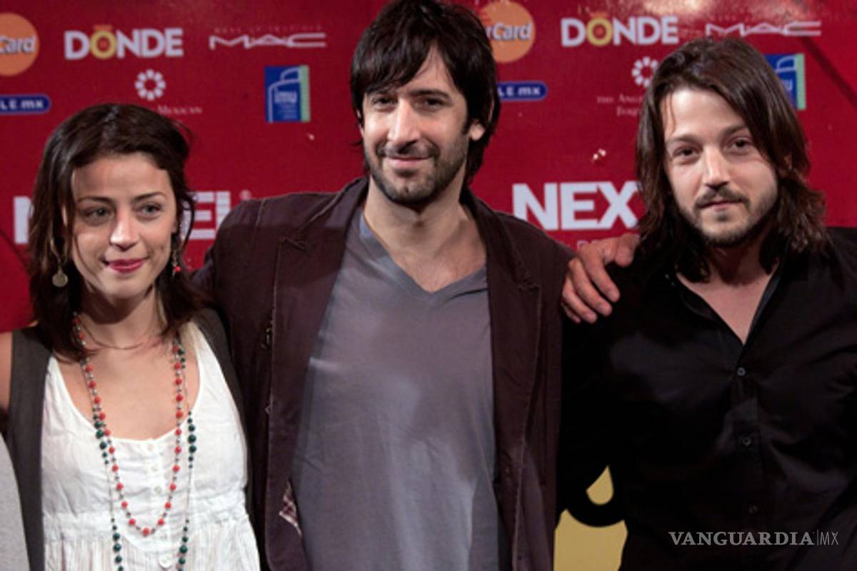 Diego Luna y Chema Yaspik estrenarán la obra Cock con función gay