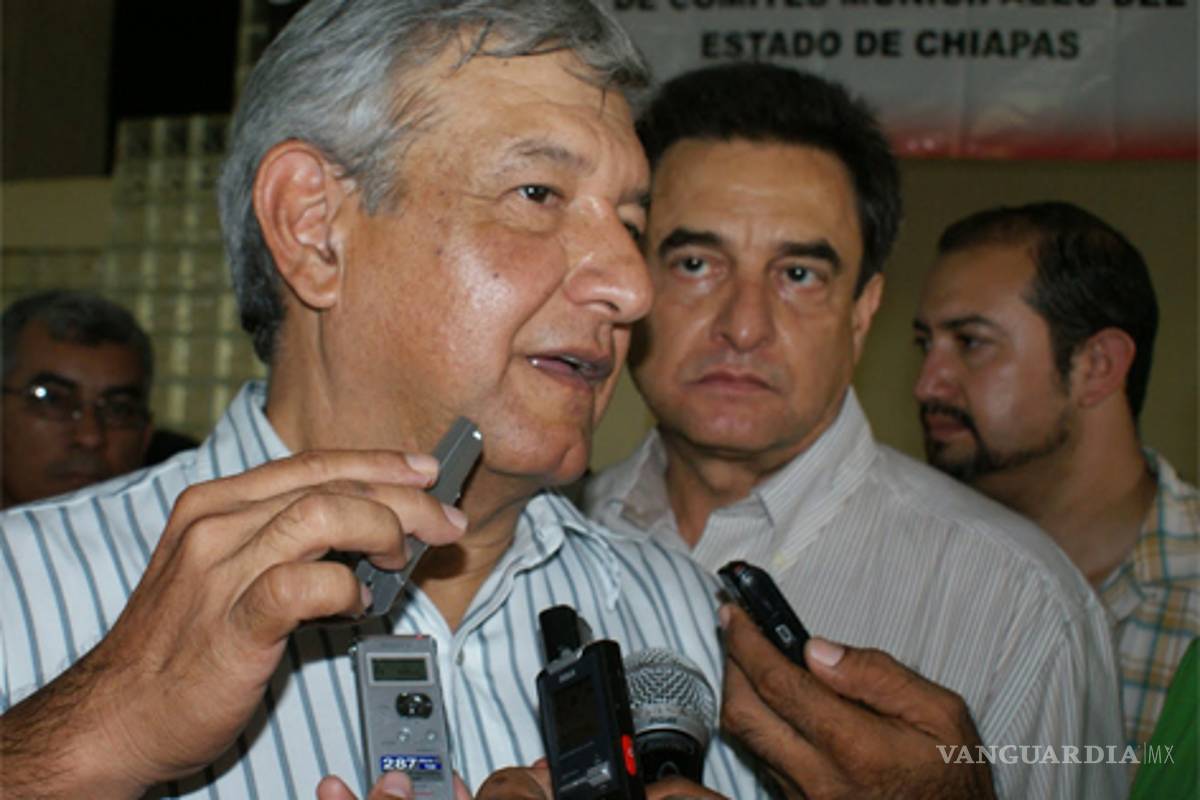 Promete AMLO reinstalar a LyFC si gana la presidencia