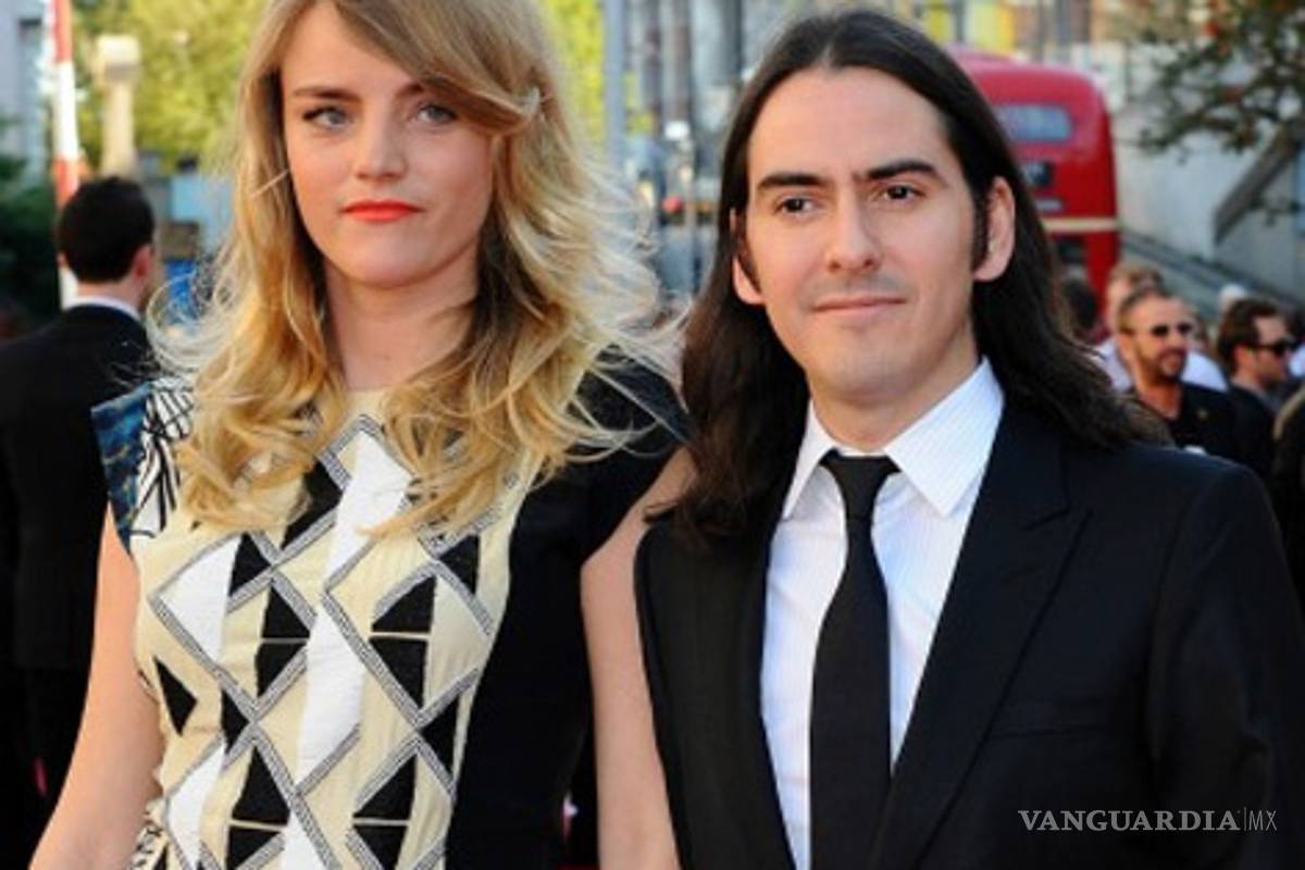 Hijo de George Harrison se casa con ex modelo