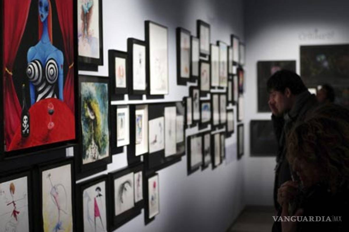 Surrealismo gótico de Tim Burton fascina en París