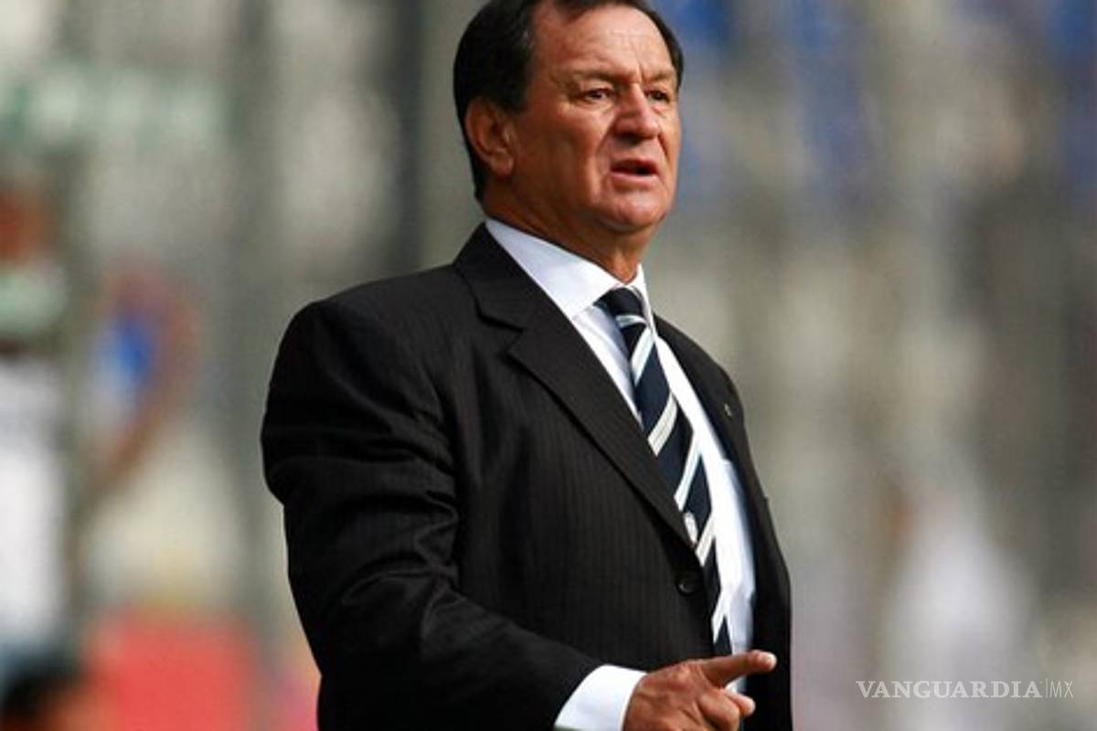 'Ojitos' Meza, dispuesto a irse del Cruz Azul