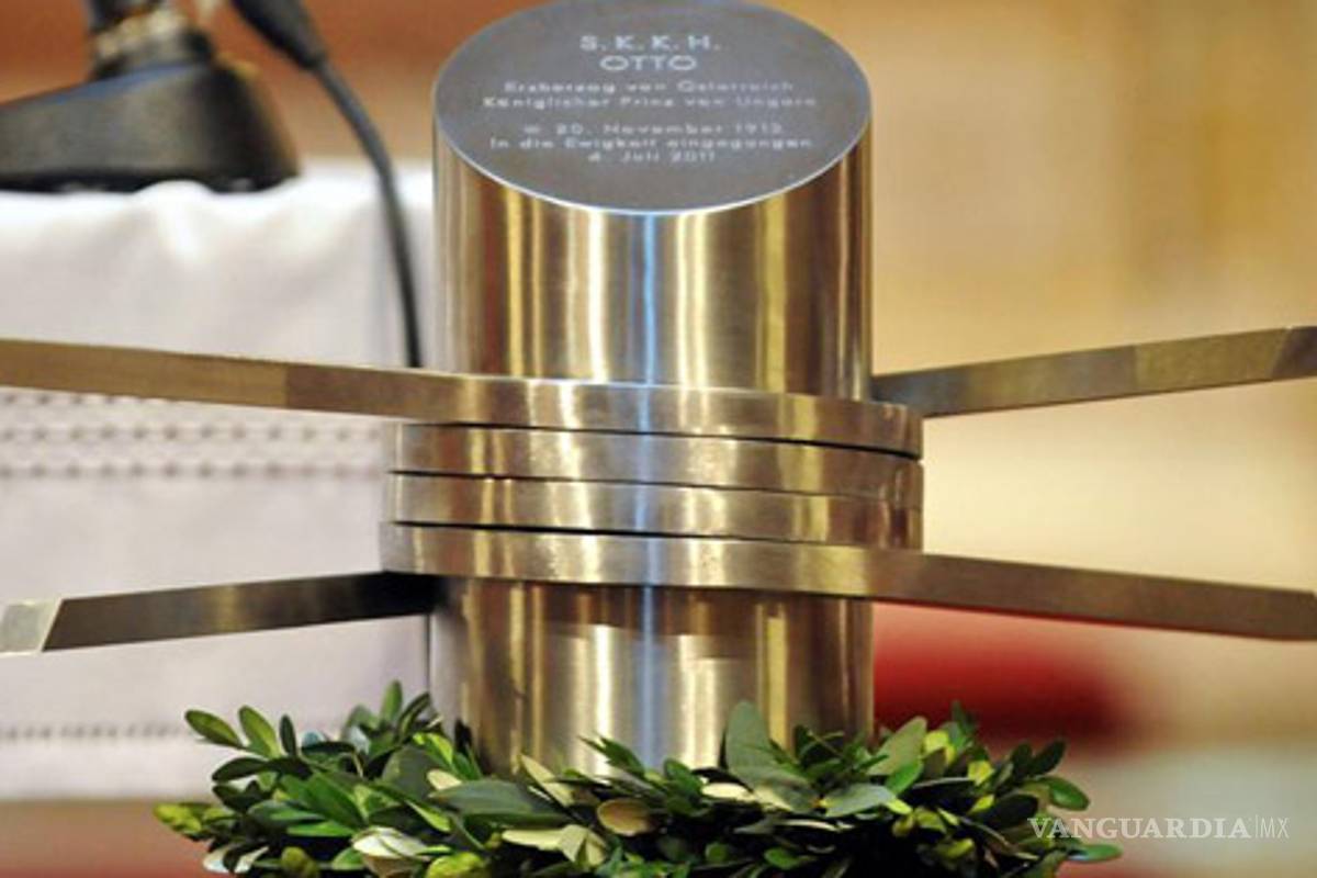 Colocan corazón de Otto de Habsburgo en abadía