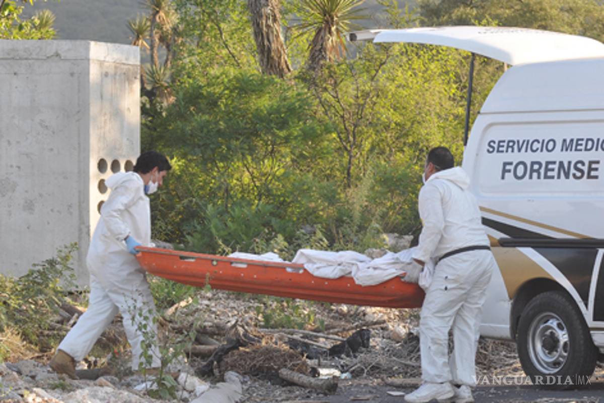 Localizan fosa con seis víctimas de los atacantes del casino