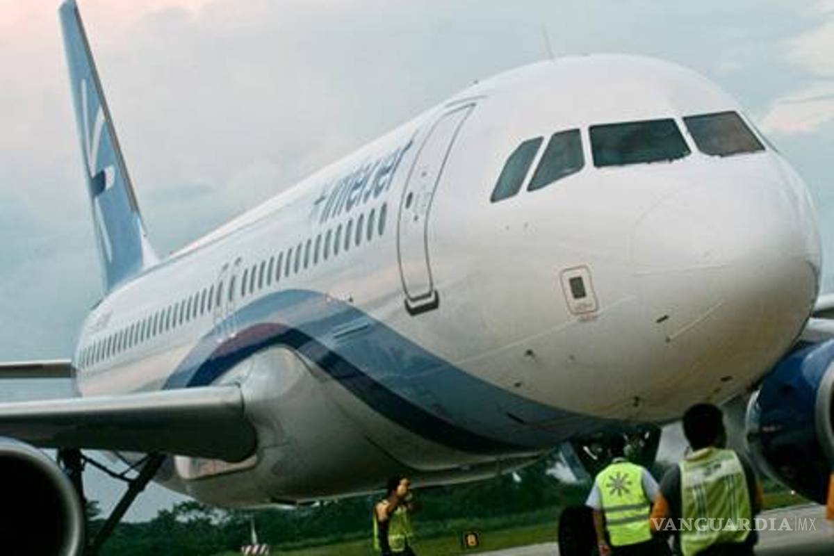 Pájaro provoca emergencia en avión de Interjet