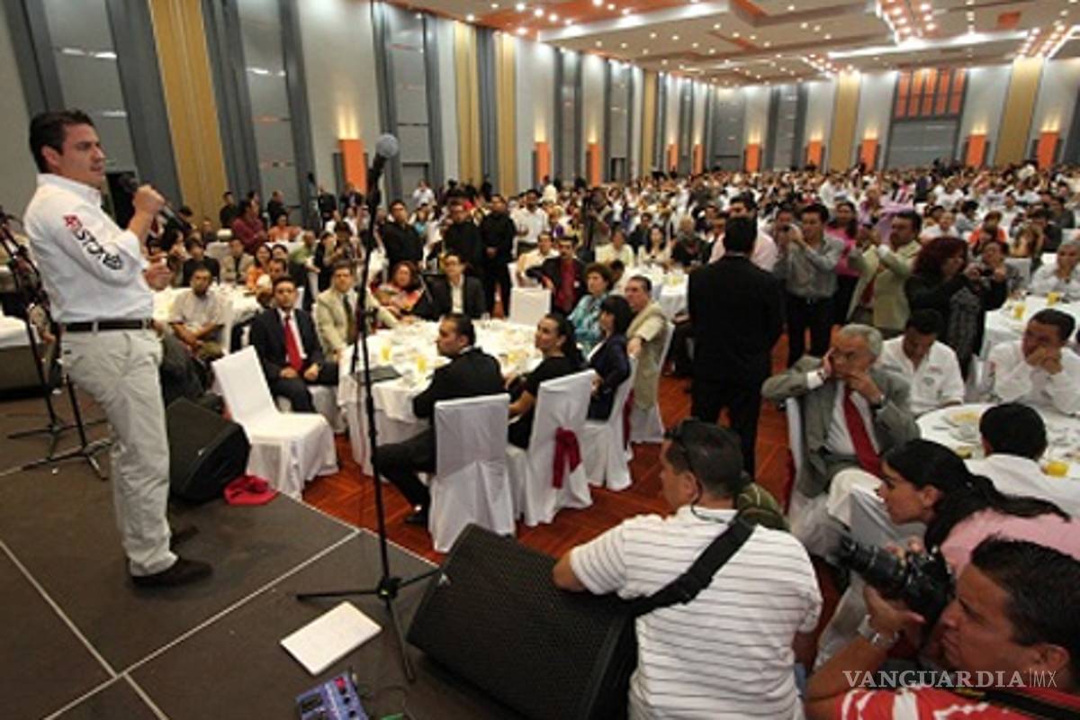 Evangélicos denuncian que el PRI les ofreció materiales y ayuda a cambio del voto masivo por Peña Nieto