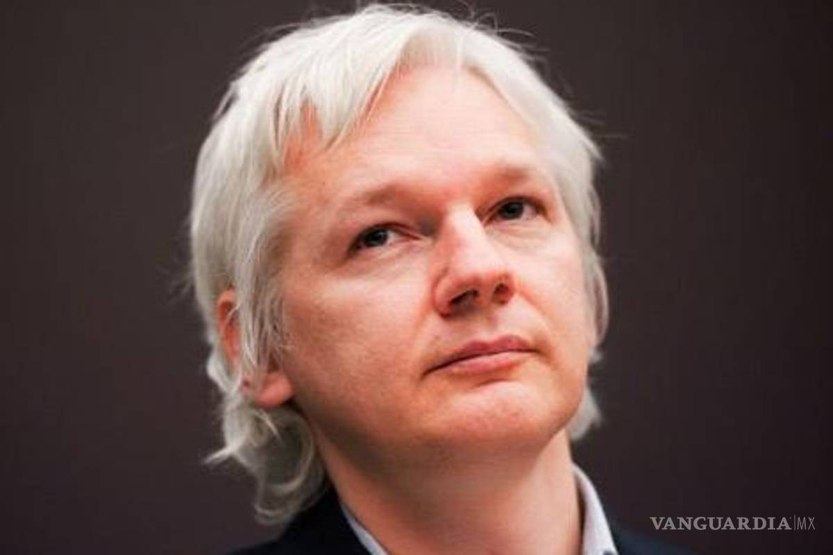 Alertan por falso video de Julian Assange que propaga malware