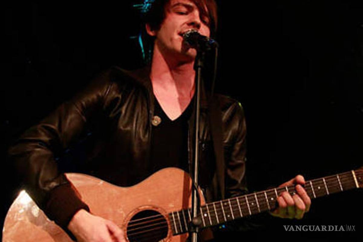 Glee destruye grandes canciones: Drake Bell
