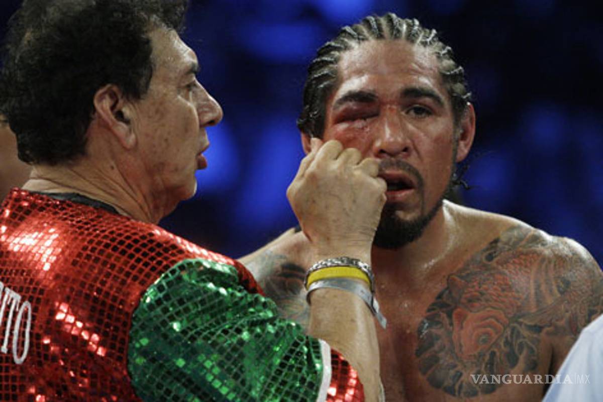 Margarito recibe 12 puntos de sutura en su ojo derecho