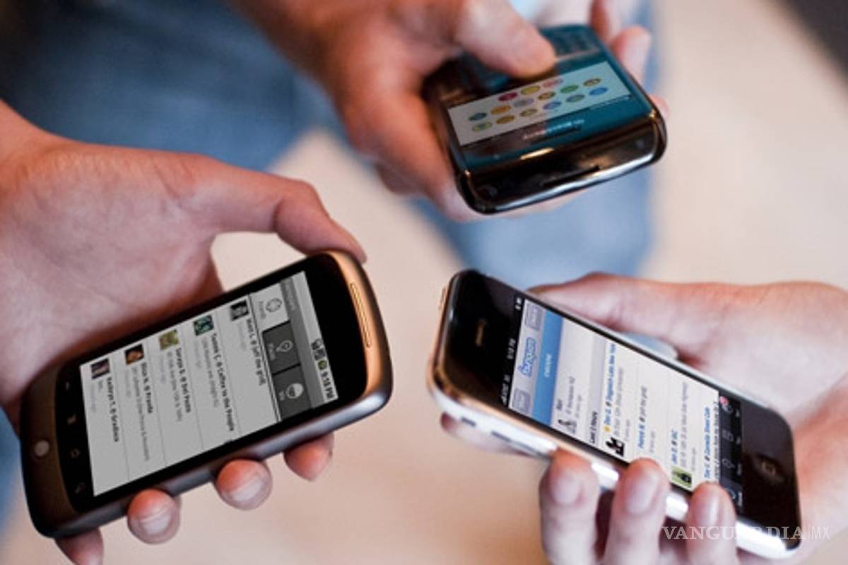 RIM actualiza Twitter para teléfonos inteligentes BlackBerry y Facebook para BlackBerry PlayBook