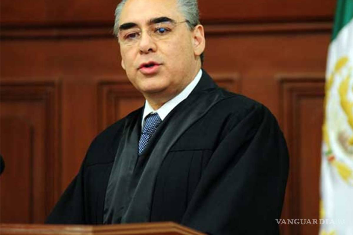 Ministro Franco responde a críticos por su dictamen al aborto