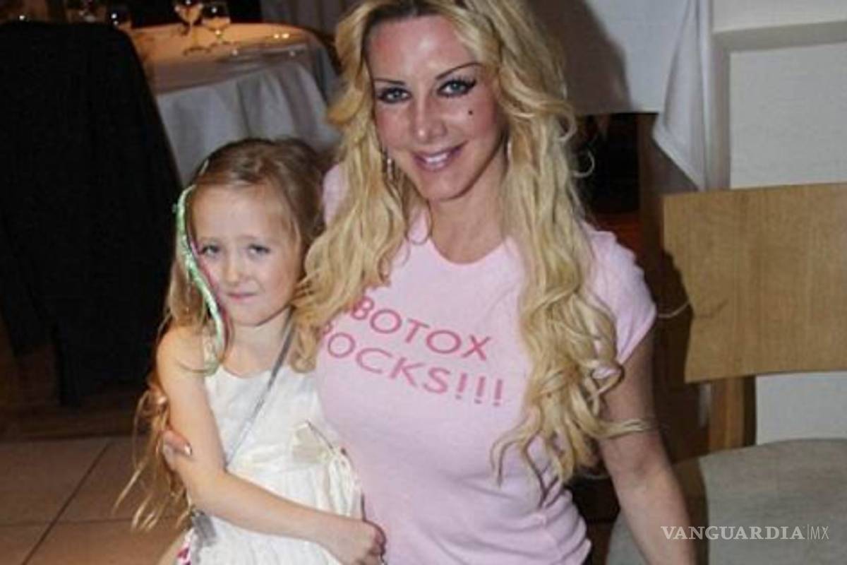 Niña de siete años, obsesionada con operarse los pechos