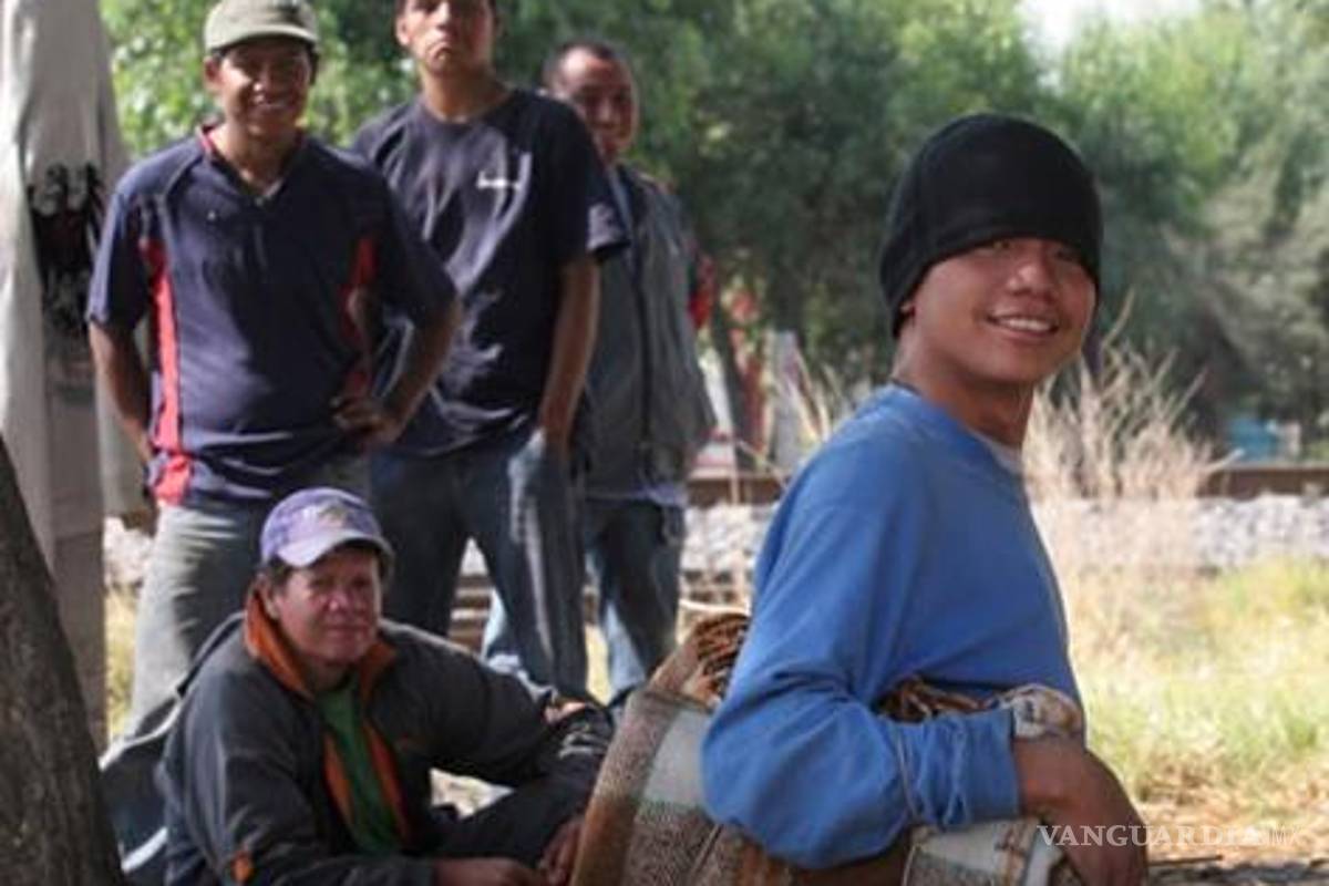 Denuncian agresión de INM a sacerdote por trasladar migrantes en Tabasco