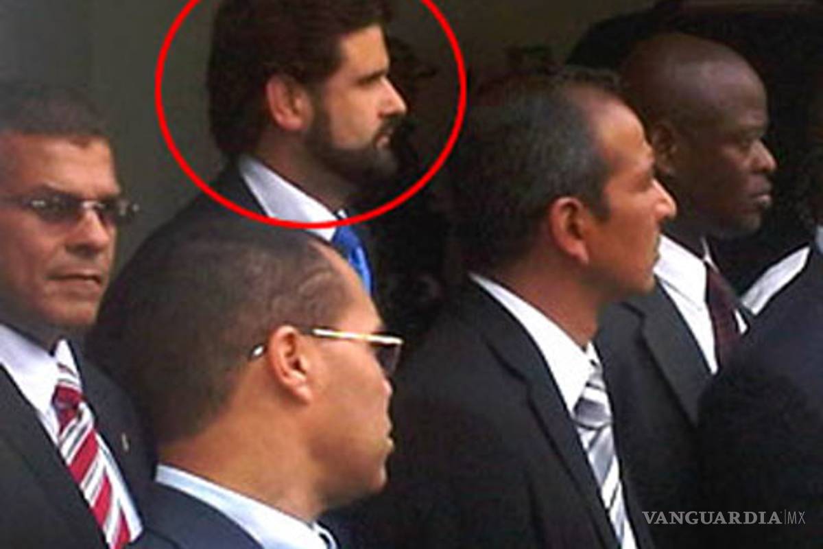 ¿Qué hace Antonio Solá con Calderón?