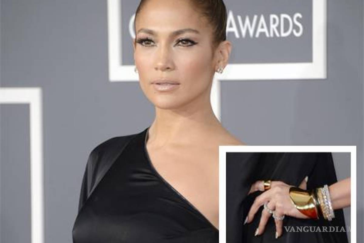 Jennifer Lopez usó joyas de 5 mdd en los Grammy
