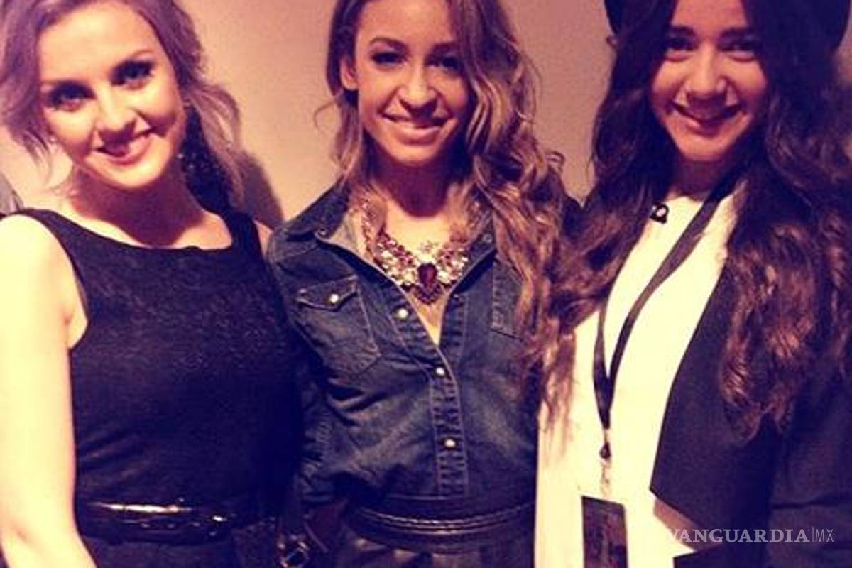 Presumen su noviazgo con los One Direction