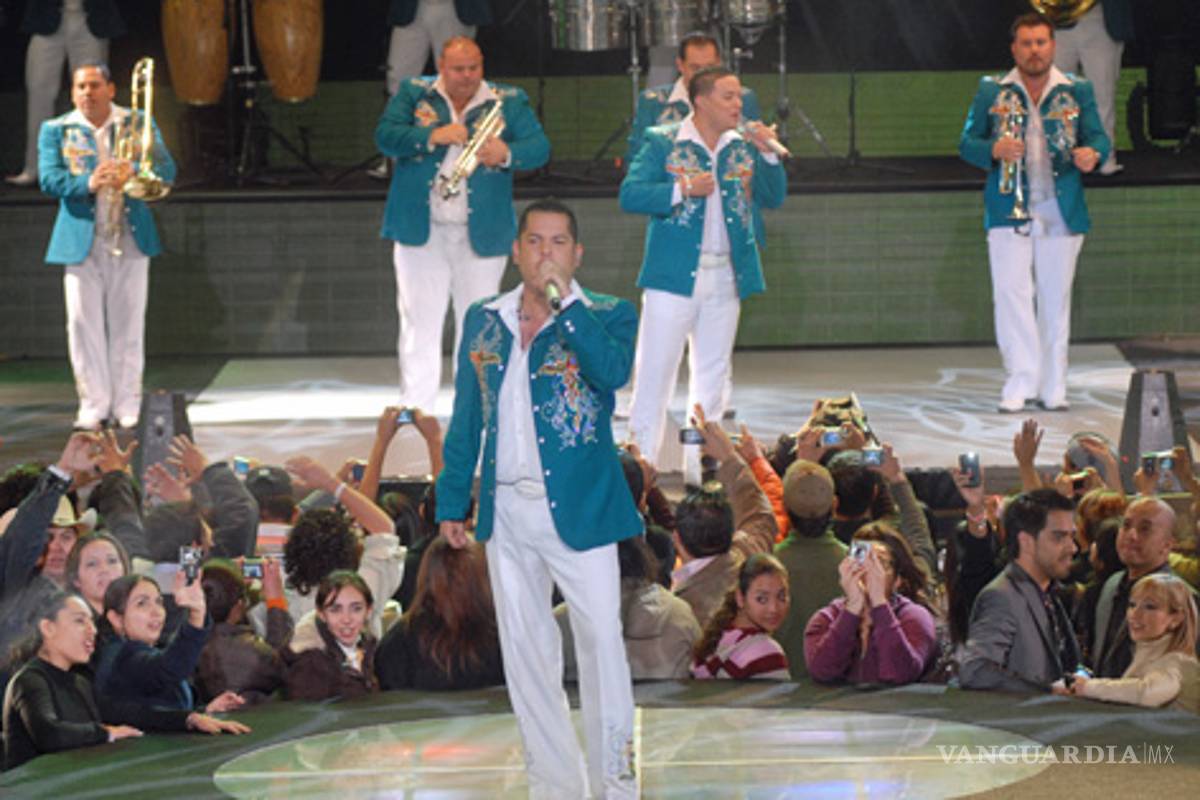 Banda Limón sorprende en premios Furia Musical en Saltillo