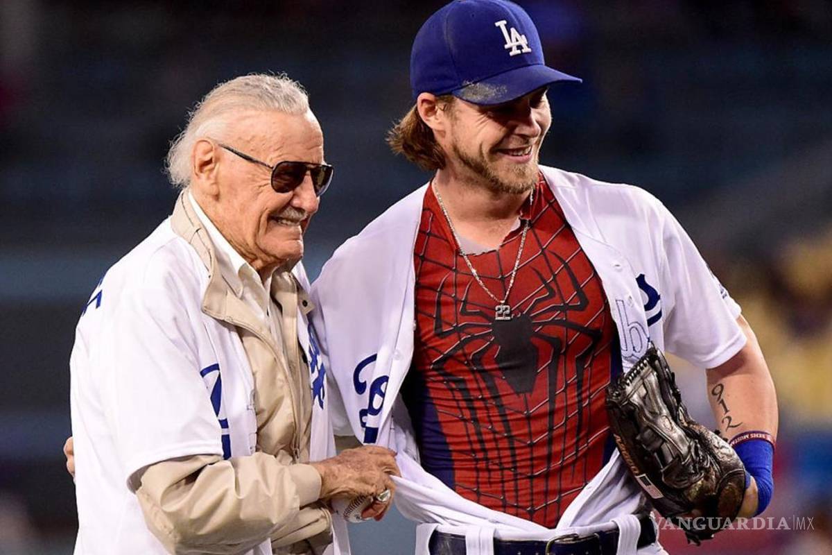 $!Stan Lee, el fanático del beisbol que hizo superhéroe al mexicano Sergio Romo