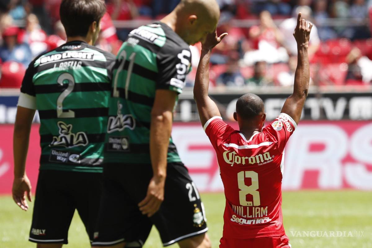 Santos se 'condena' en el Infierno ante Toluca