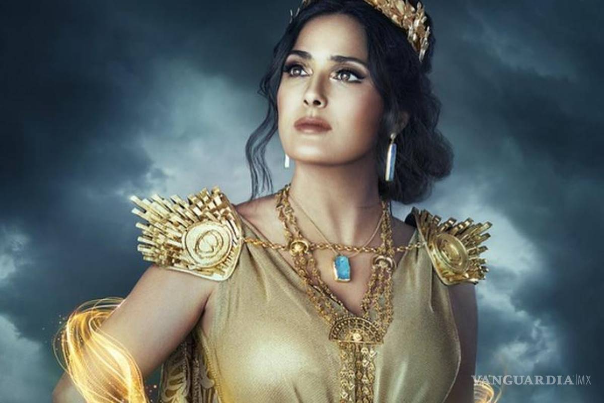 Salma Hayek encarna a una diosa griega para anuncio de BMW