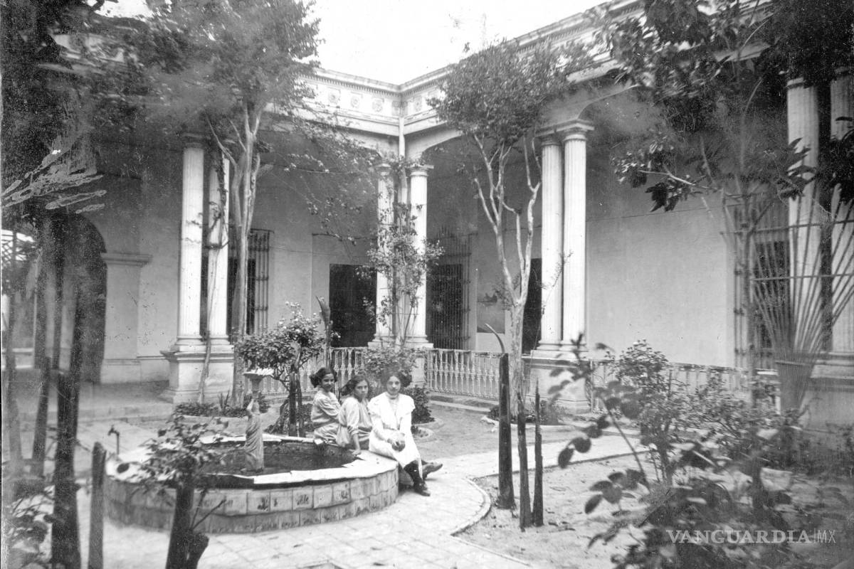 Historias y recuerdos de la antigua calle del Huizache