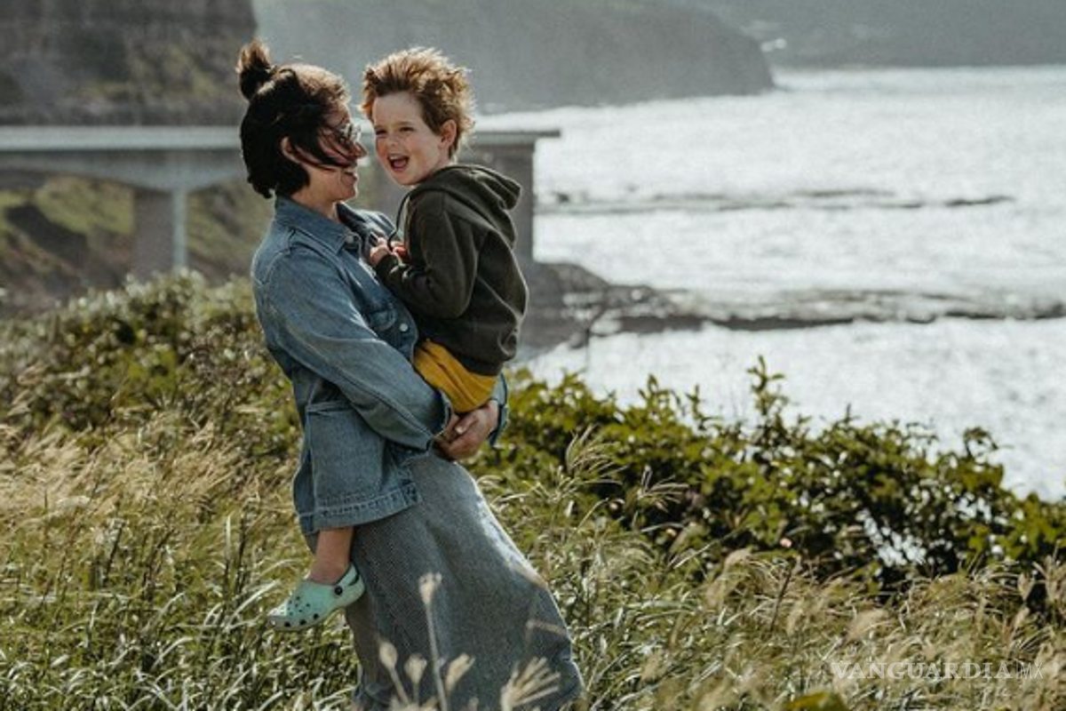 Criando ‘hijes’; socióloga estadounidense propone crianza de género creativa