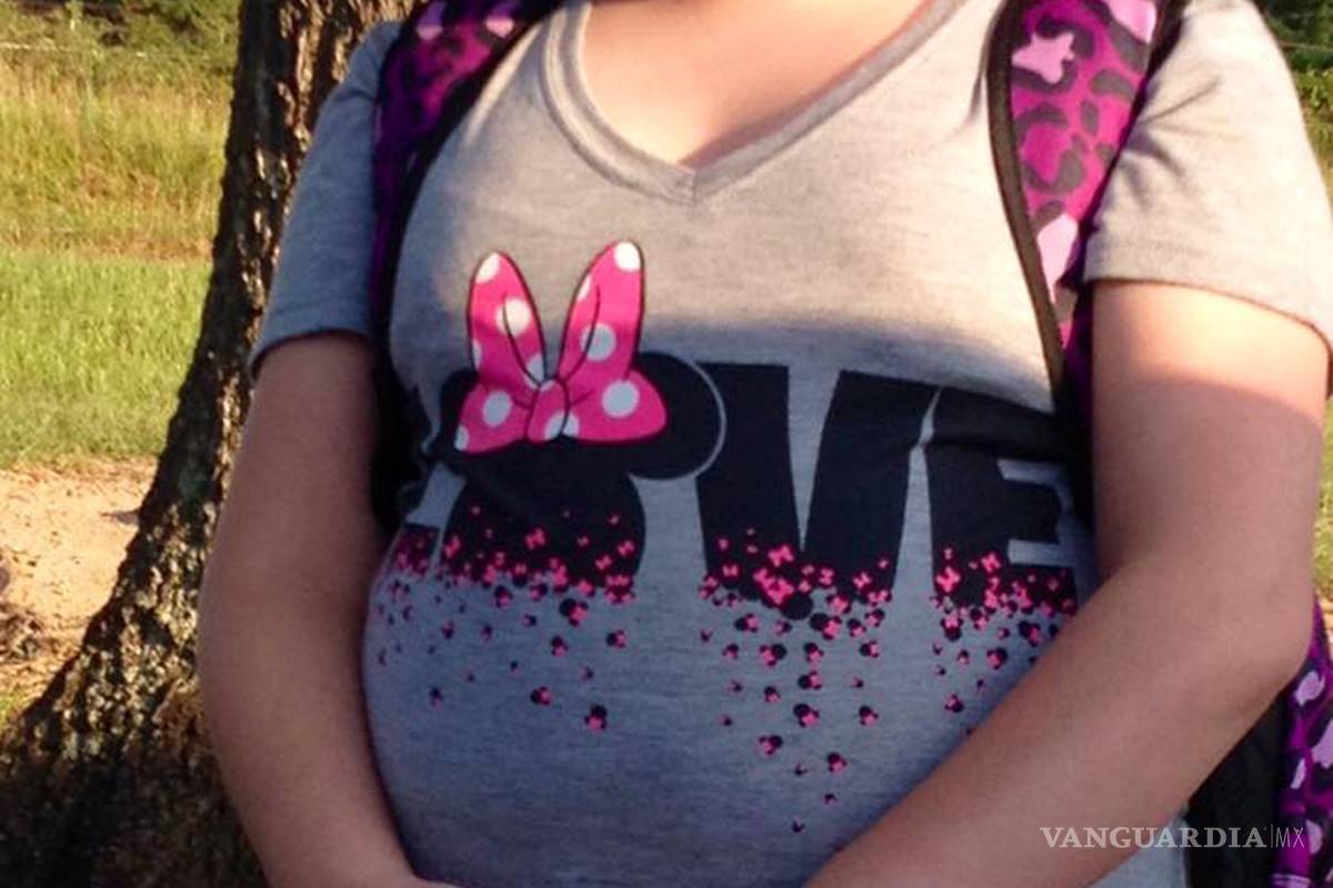 Niña de 9 años es suspendida por usar ropa muy ajustada ¿Te parece un justo castigo?