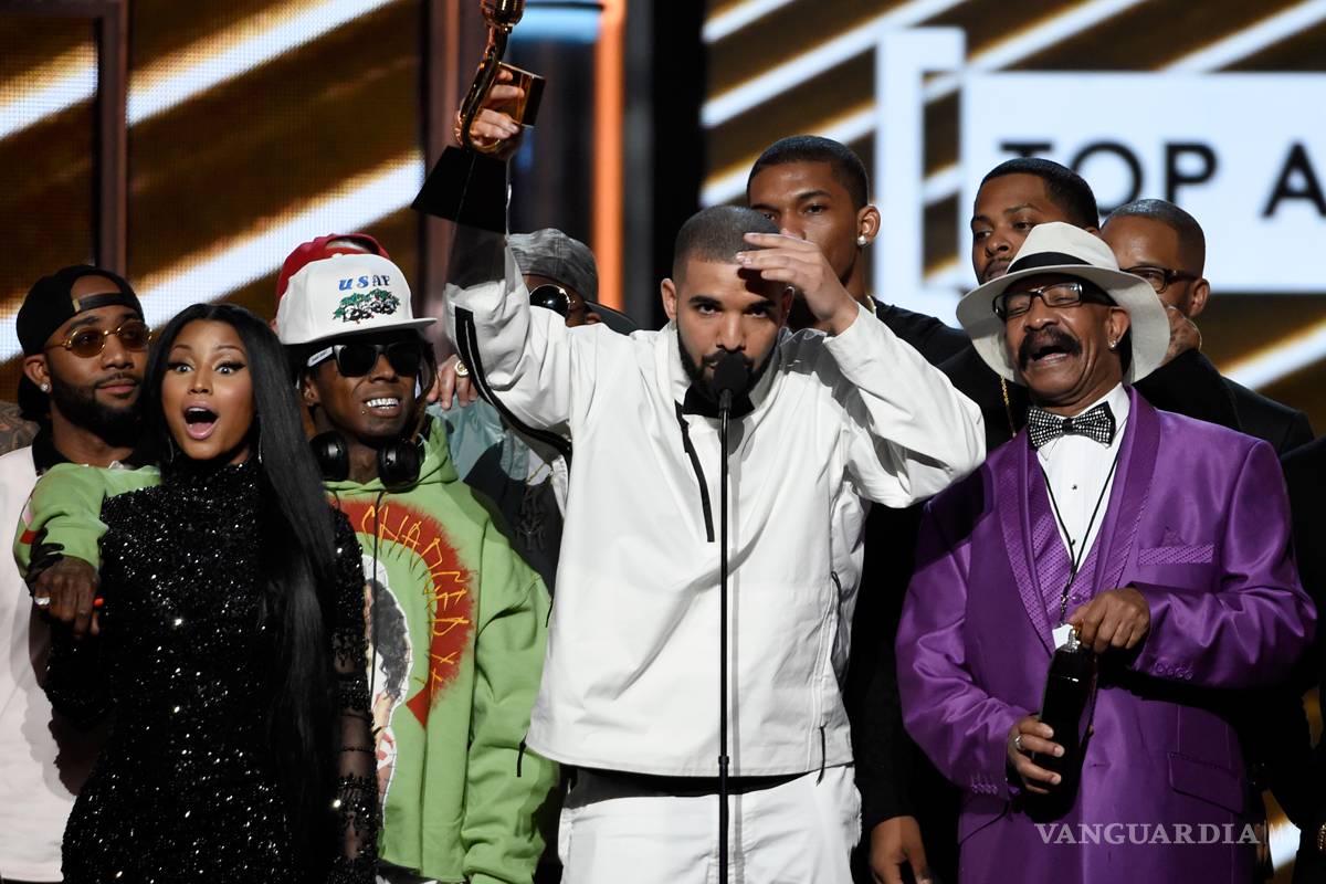 Con 13 premios, Drake rompre récord de Premios Billboard 2017
