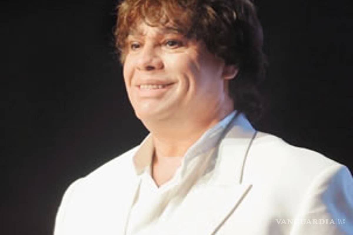 Juan Gabriel reprograma gira en Colombia