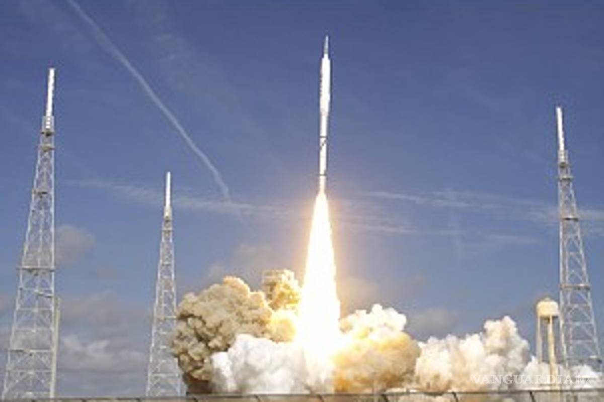 NASA lanza prototipo de cohete para futura exploración espacial
