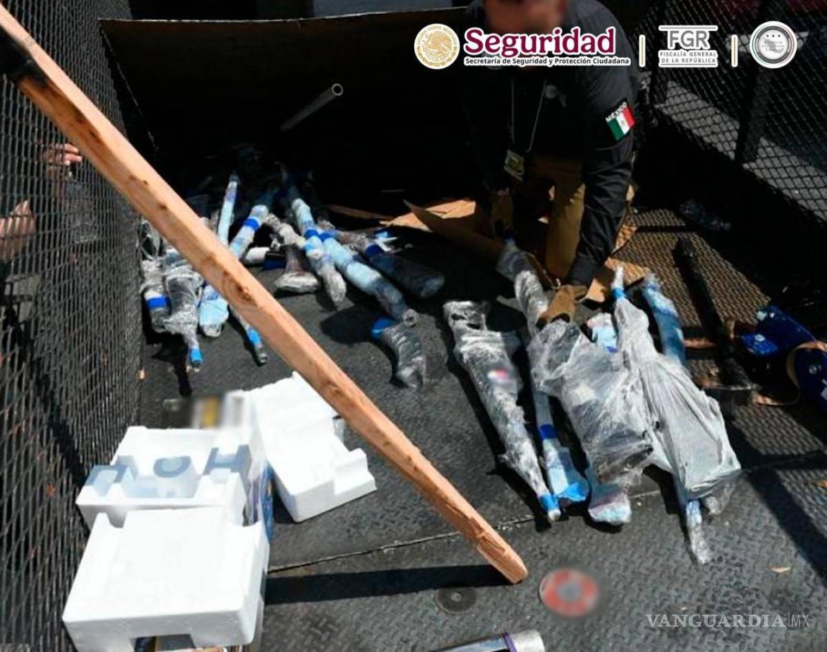 $!Aseguran 210 armas en Nuevo León; detienen a tres por presunto tráfico desde Texas