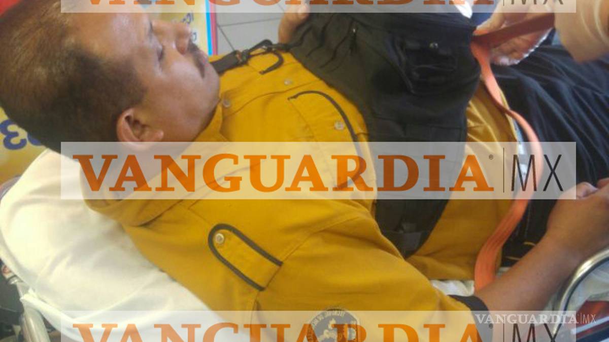 Por descuido custodio de valores se da un balazo, en Saltillo