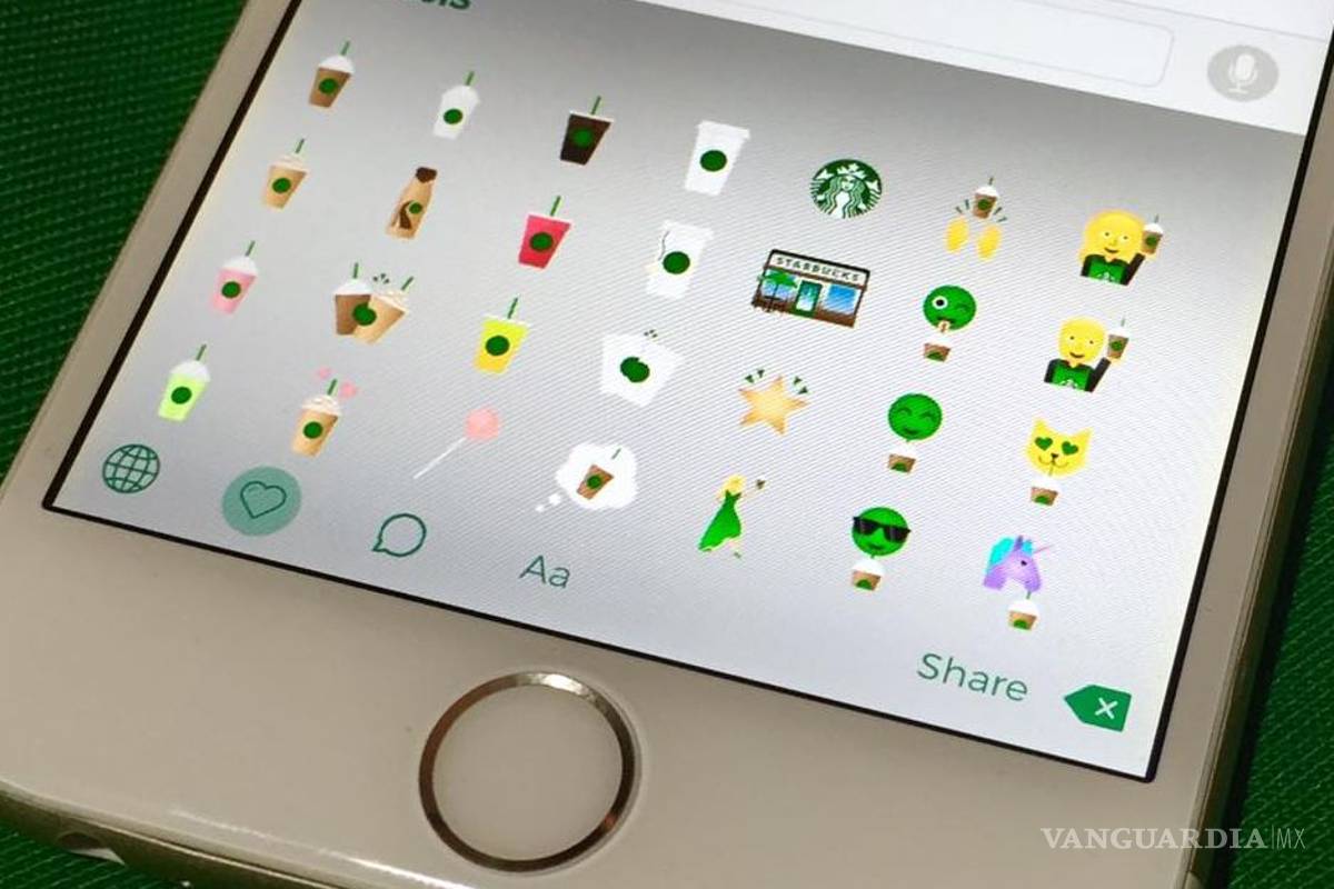 Starbucks lanza su línea de emojis