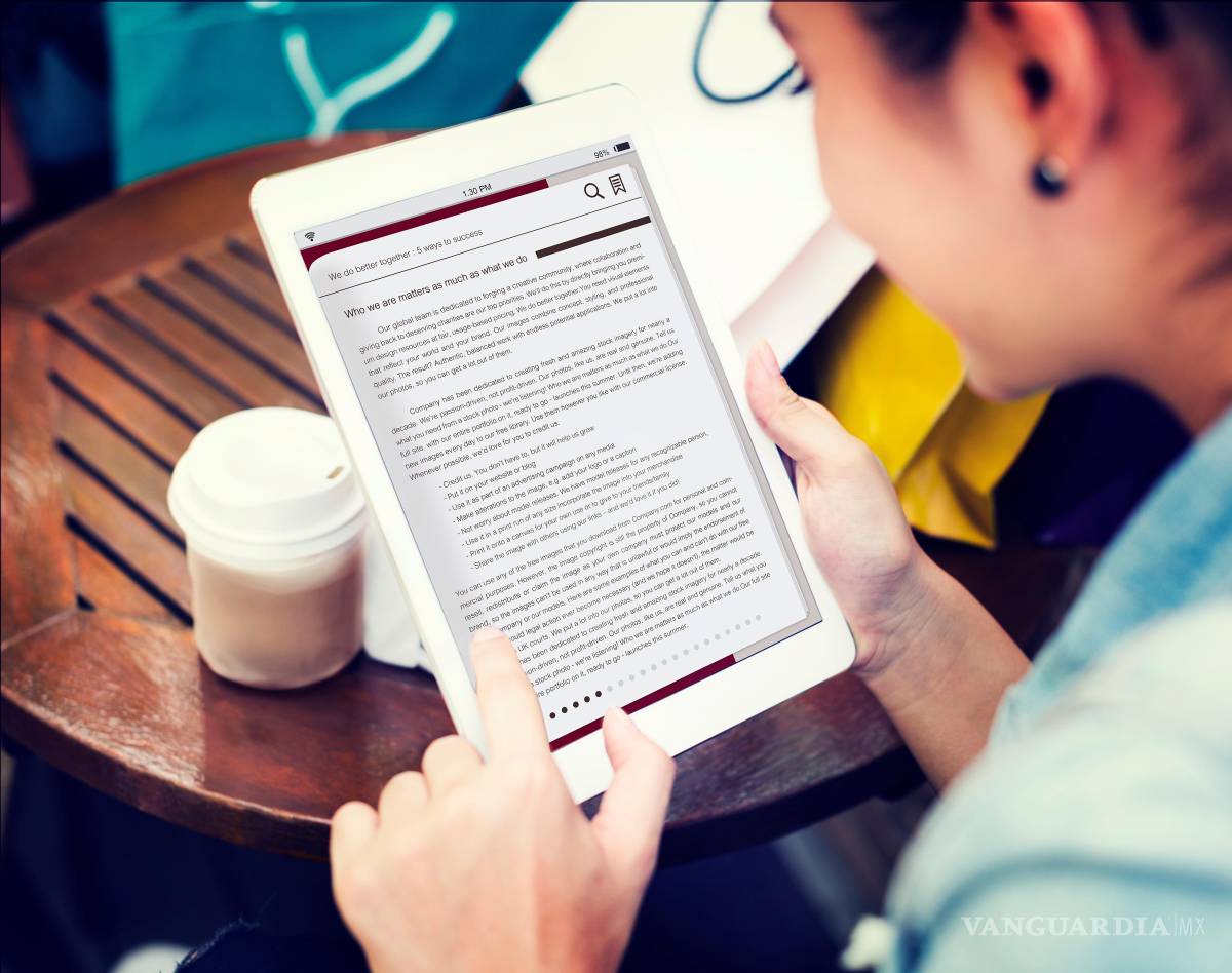 $!Los e-books o libros electrónico, favorecen una lectura más profunda al estar libres de las interrupciones constantes que generan otros dispositivos, como las tabletas electrónic0s, según los expertos.