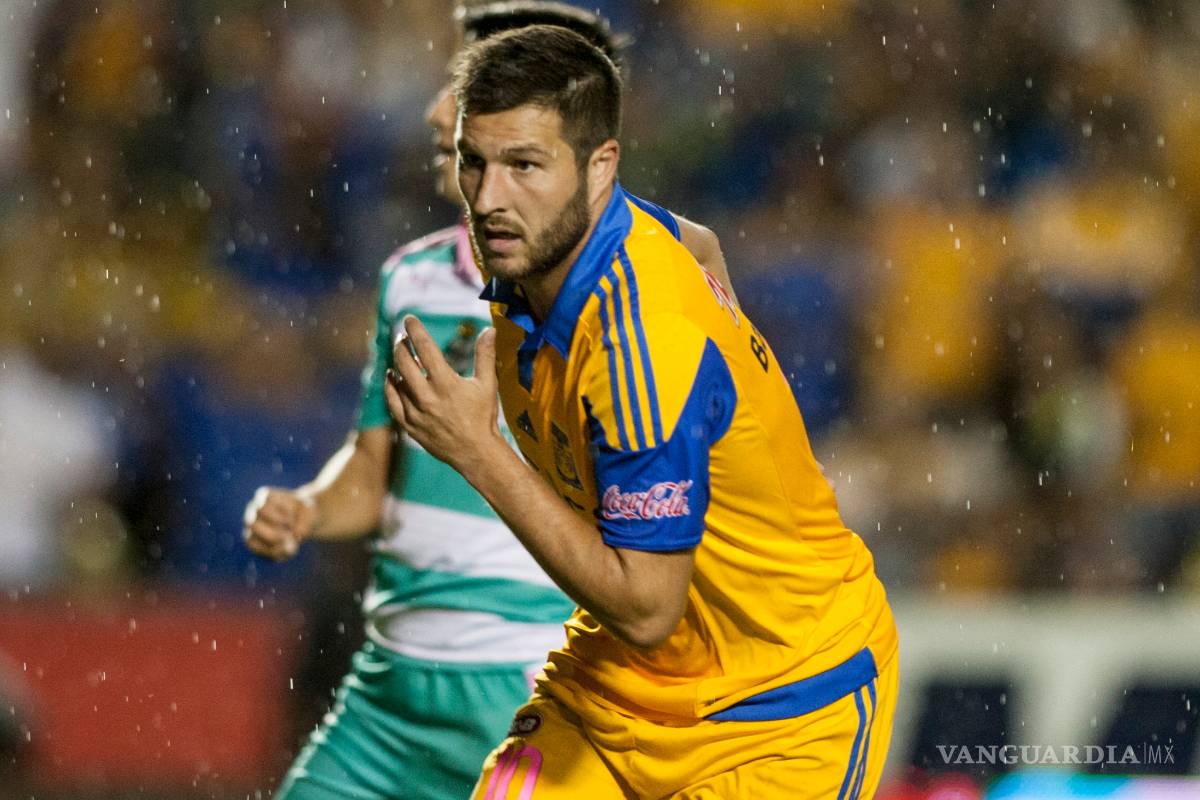 Gignac, convocado a Francia; Benzema quedó fuera