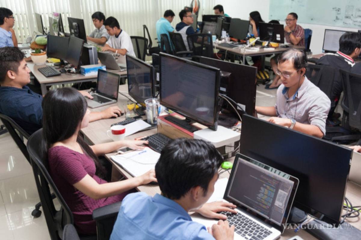 Sufre 52% de firmas para hallar personal calificado