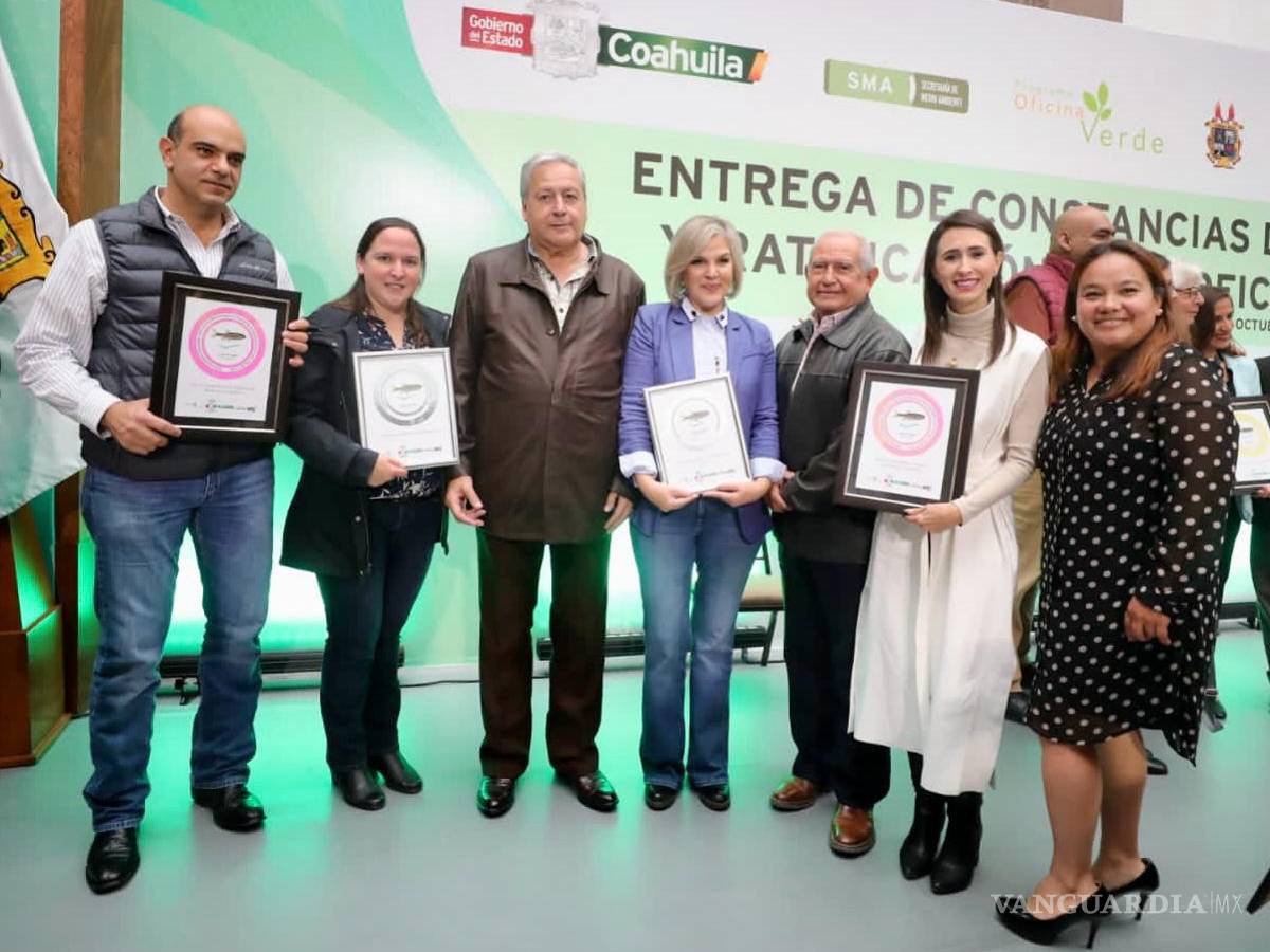 $!El Alcalde destacó que este reconocimiento refleja la importancia de continuar trabajando juntos para proteger el medio ambiente.